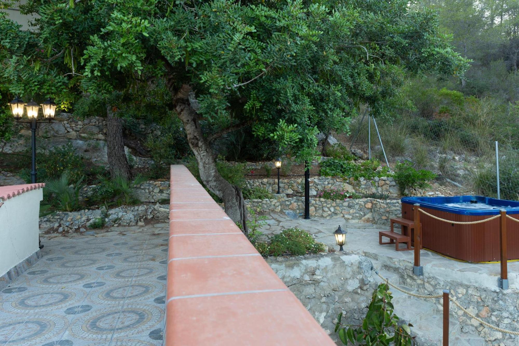 Willa Silom House Sant Pere De Ribes Zewnętrze zdjęcie